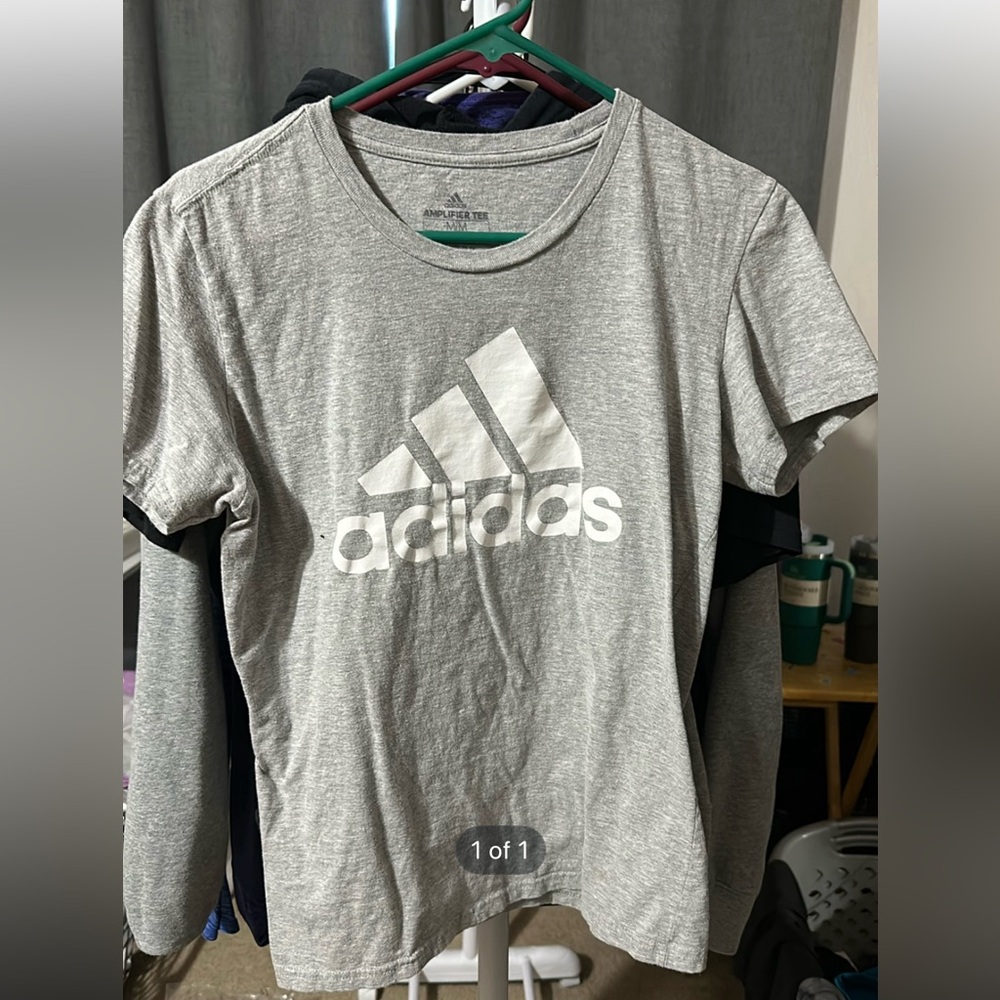 Adidas tee women's Medium